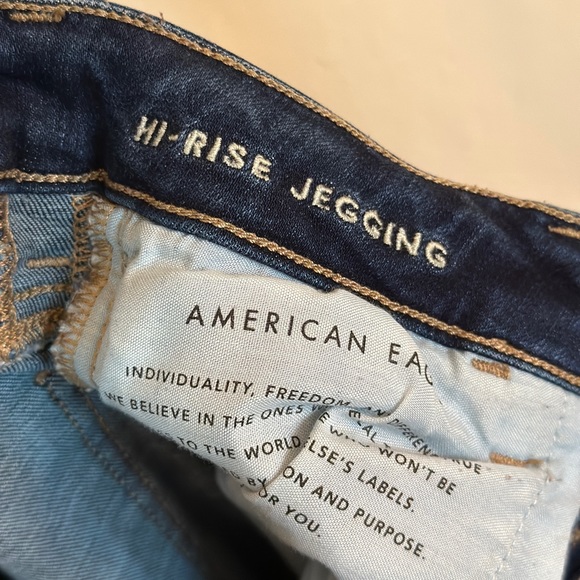 AE Size 4R Hi-Rise Jegging Dark Wash - Picture 5 of 5